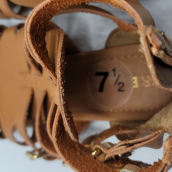 Report womens gladiators sandals size 7.5 - Picture 7 of 7